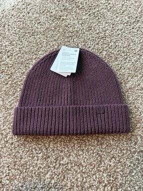 lululemon athletica Ribbed Knit Beanie in Deep Plum